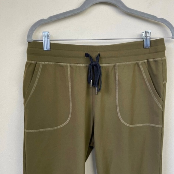 Zyia‎ Active Unwind Olive Green Jogger - Picture 6 of 10